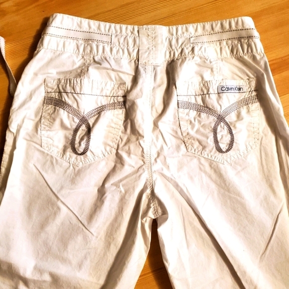 Calvin Klein Women's Capri White Jeans - Picture 8 of 9